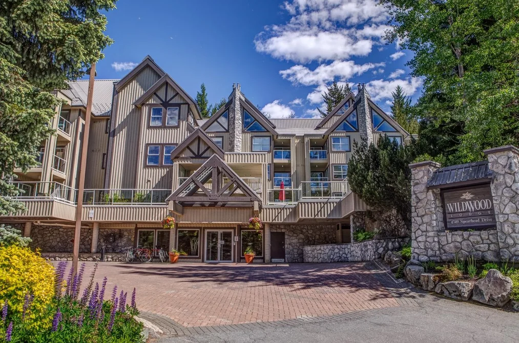 Condo for sale at 207 4749 Spearhead Drive Whistler British Columbia - MLS: R3135396