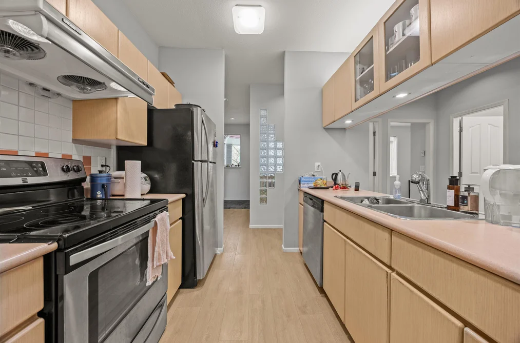 207 4951 SANDERS STREET, Burnaby BC V5H 1S8, Burnaby BC — Residential for Sale - Photo 4