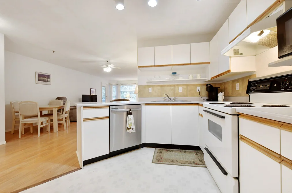 207 5955 177B STREET, Surrey BC V3S 4J7, Surrey BC — Residential for Sale - Photo 5