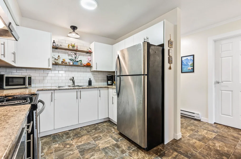 207 7435 SHAW AVENUE, Chilliwack BC V2R 3C1, Chilliwack BC — Residential for Sale - Photo 4