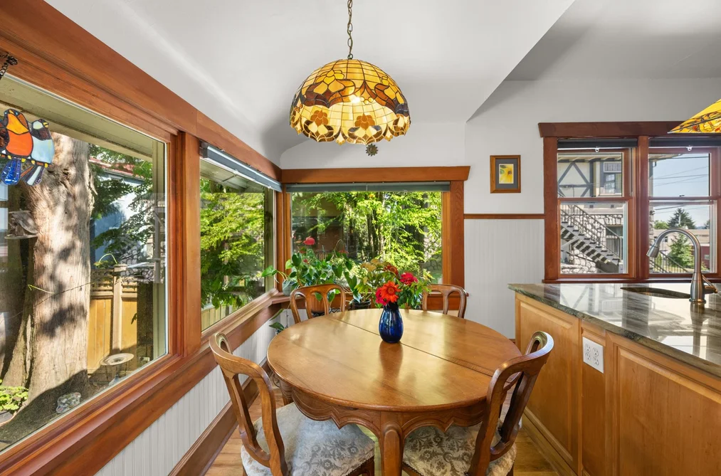 207 EIGHTH STREET, New Westminster, BC — Residential for Sale — Photo 11 of 37
