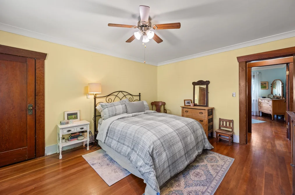 207 EIGHTH STREET, New Westminster, BC — Residential for Sale — Photo 17 of 37