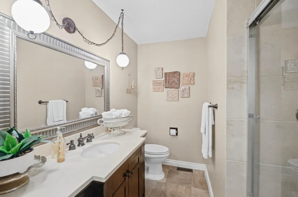 2071 Guilford Drive, Abbotsford, BC - MLS: R3178554 - Photo 19 2071 Guilford Drive, Abbotsford, BC - MLS: R3178554 - Photo 19