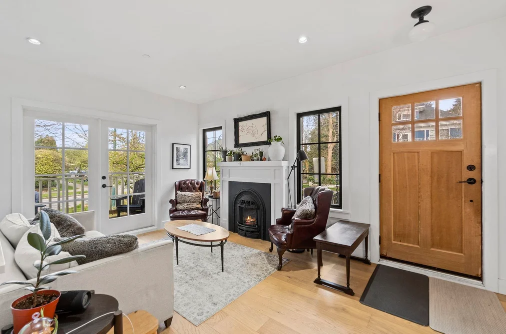 2072 KITCHENER STREET, Vancouver BC V5L 2W8, Vancouver BC — Residential Income for Sale - Photo 3