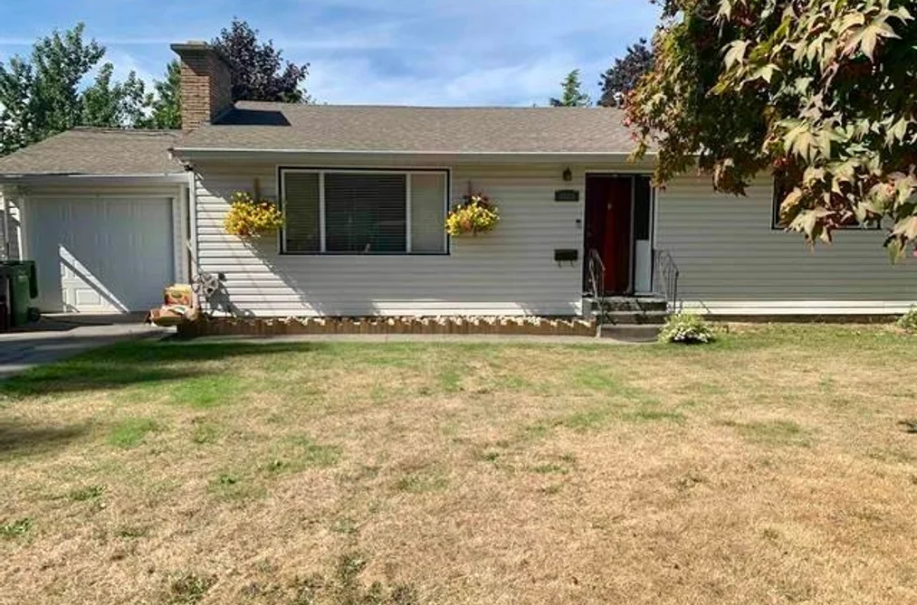 2075 WILLOW STREET, Abbotsford BC V2S 3X1, Abbotsford BC — Residential for Sale - Photo 2