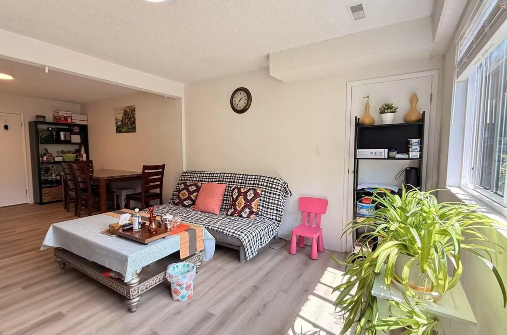 20763 39A AVENUE, Langley BC V3A 4Z3, Langley BC — Residential Income for Sale - Photo 2