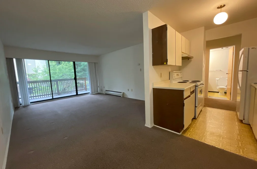 Condo for sale at 208 10061 150th Street Surrey British Columbia - MLS: R3136561