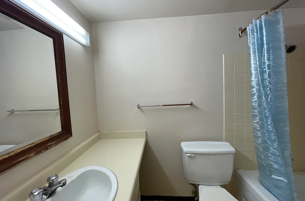 208 10061 150TH STREET, Surrey BC V3R 4A7, Surrey BC — Residential for Sale — Photo 11 of 14