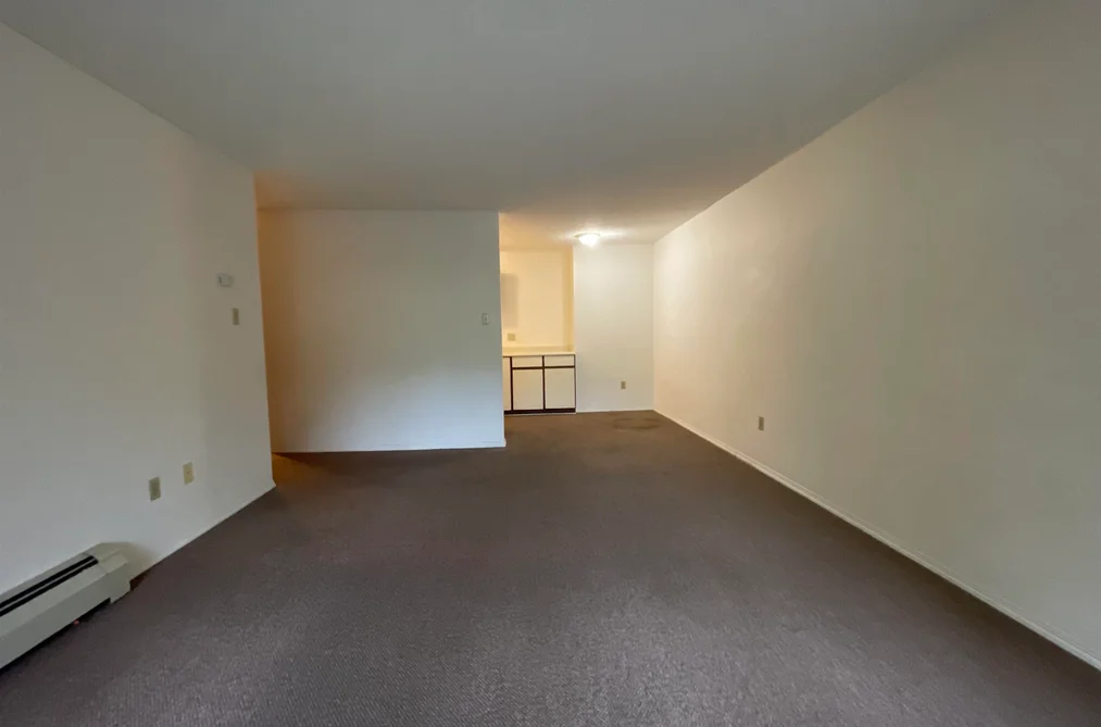 208 10061 150TH STREET, Surrey BC V3R 4A7, Surrey BC — Residential for Sale — Photo 6 of 14