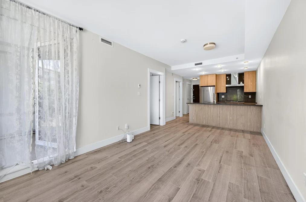 208 10780 NO. 5 ROAD, Richmond, BC — Residential for Sale — Photo 11 of 25