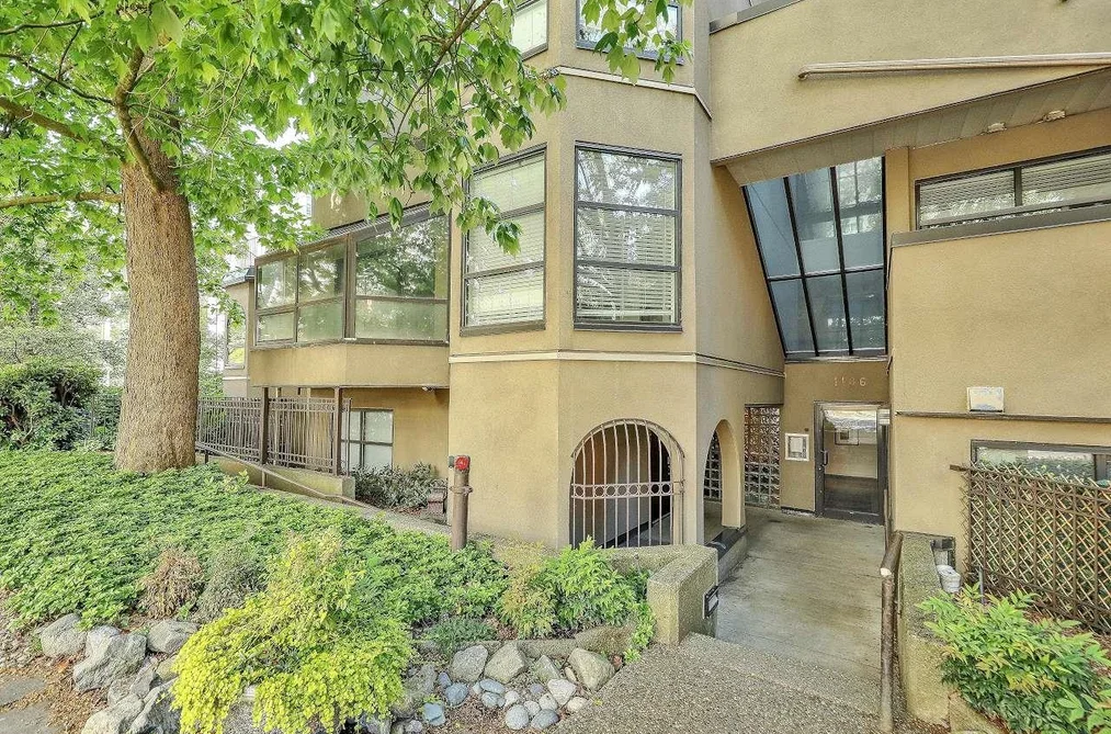 1106 Pacific St Unit 208, Vancouver, BC - MLS: R3176104