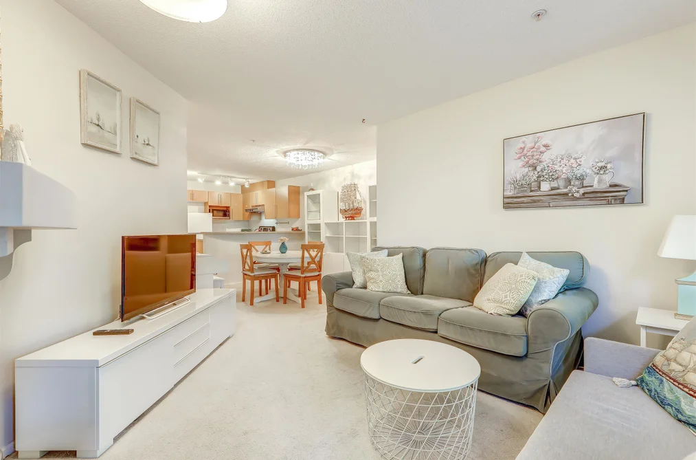 208 1150 E 29TH STREET, North Vancouver BC V7K 3E2, North Vancouver BC — Residential for Sale — Photo 4 of 34