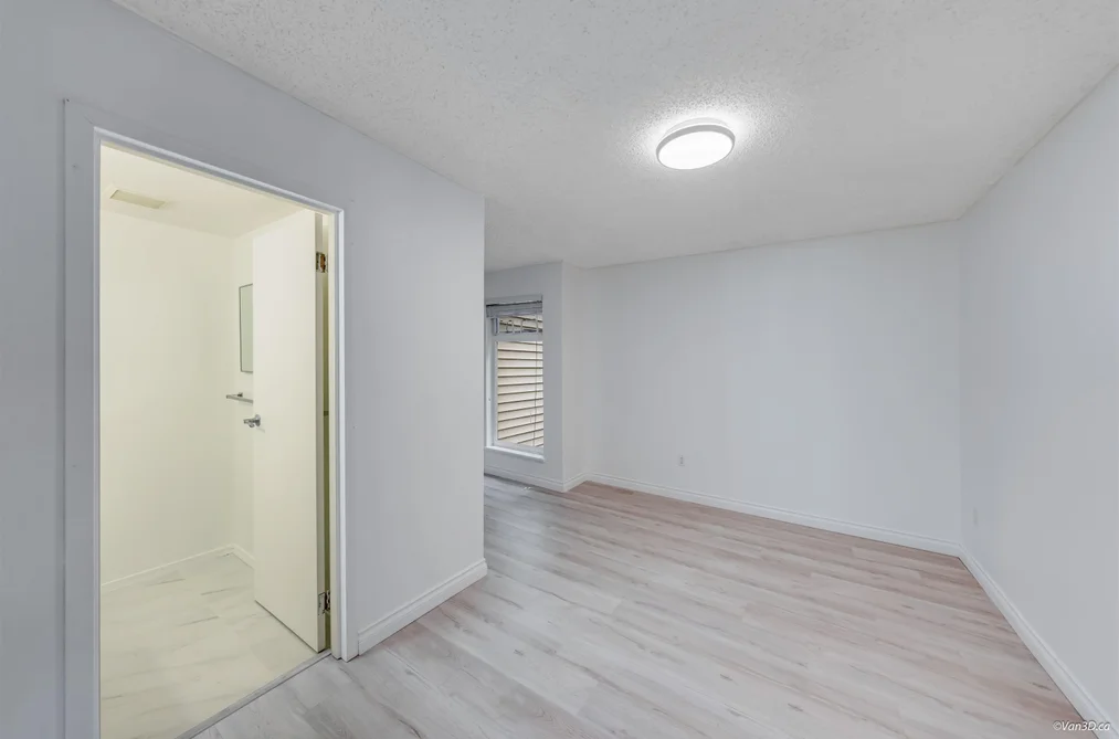 208 1190 PACIFIC STREET, Coquitlam BC V3B 6Z2, Coquitlam BC — Residential for Sale - Photo 4