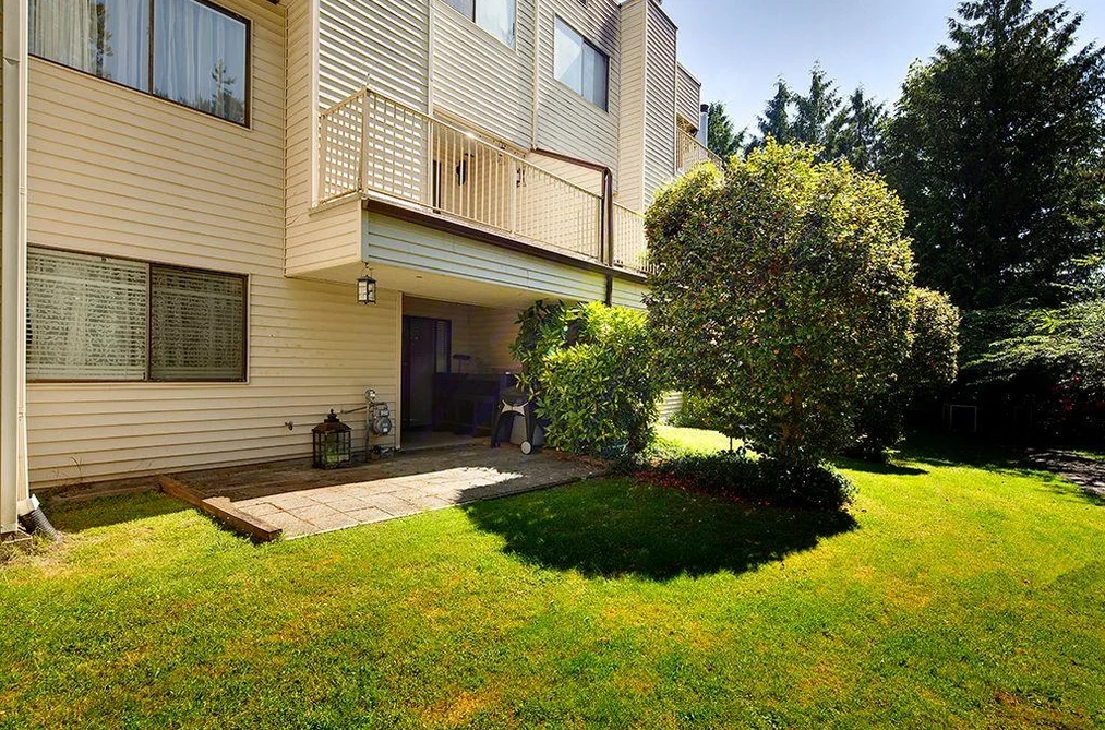 208 1220 FALCON DRIVE, Coquitlam BC V3E 2E5, Coquitlam BC — Residential for Sale - Photo 2