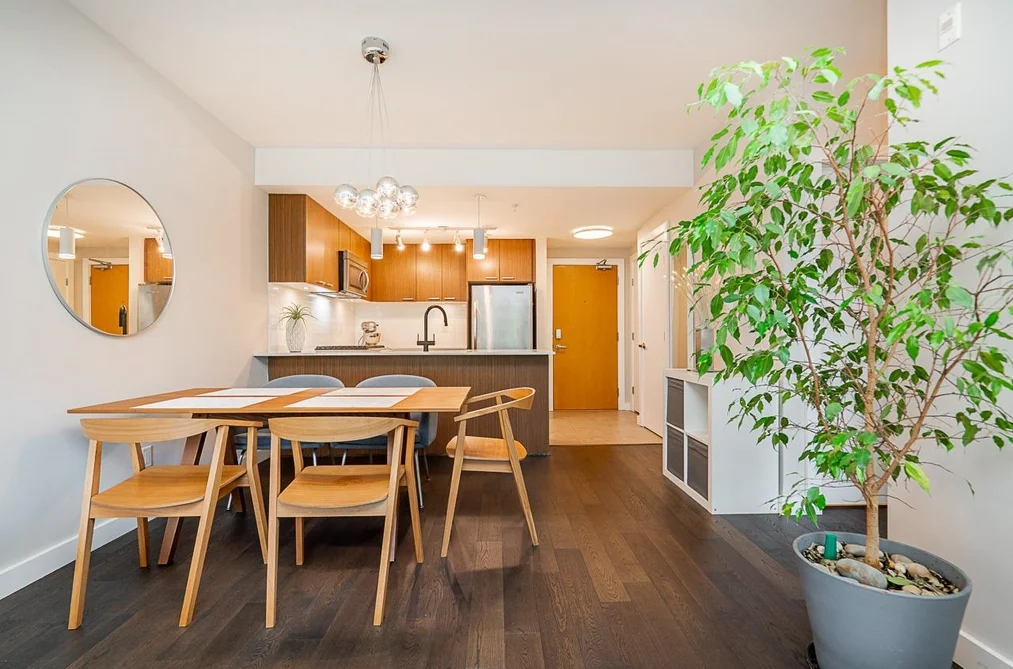208 1330 MARINE DRIVE, North Vancouver BC V7P 1T4, North Vancouver BC — Residential for Sale - Photo 7