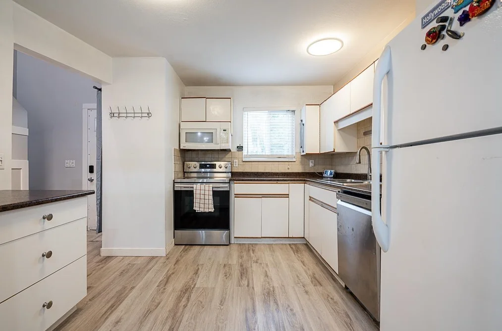 208 13632 67 AVENUE, Surrey BC V3W 6X5, Surrey BC — Residential for Sale - Photo 3