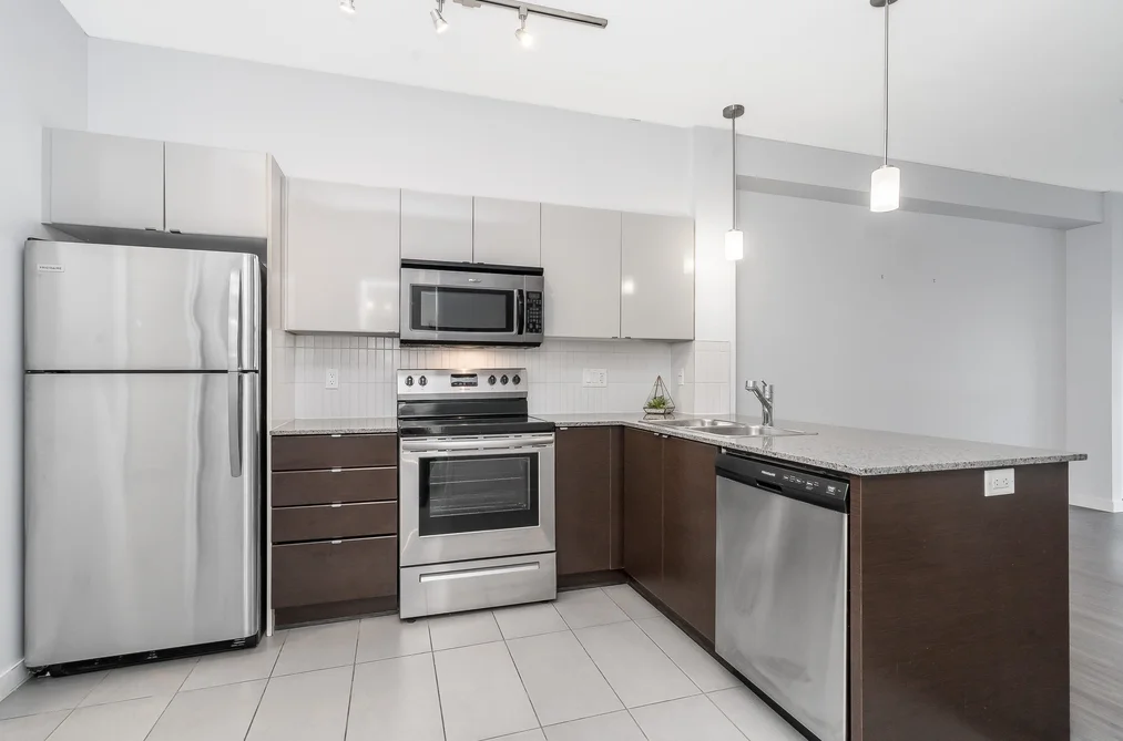 208 - 13733 107A Avenue, Surrey, BC - MLS: R3178871 - Photo 3 208 - 13733 107A Avenue, Surrey, BC - MLS: R3178871 - Photo 3