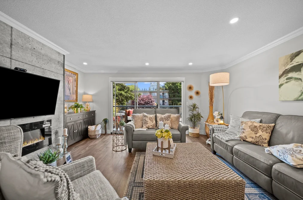 208 1441 BLACKWOOD STREET, White Rock BC V4B 3V6, White Rock BC — Residential for Sale - Photo 2
