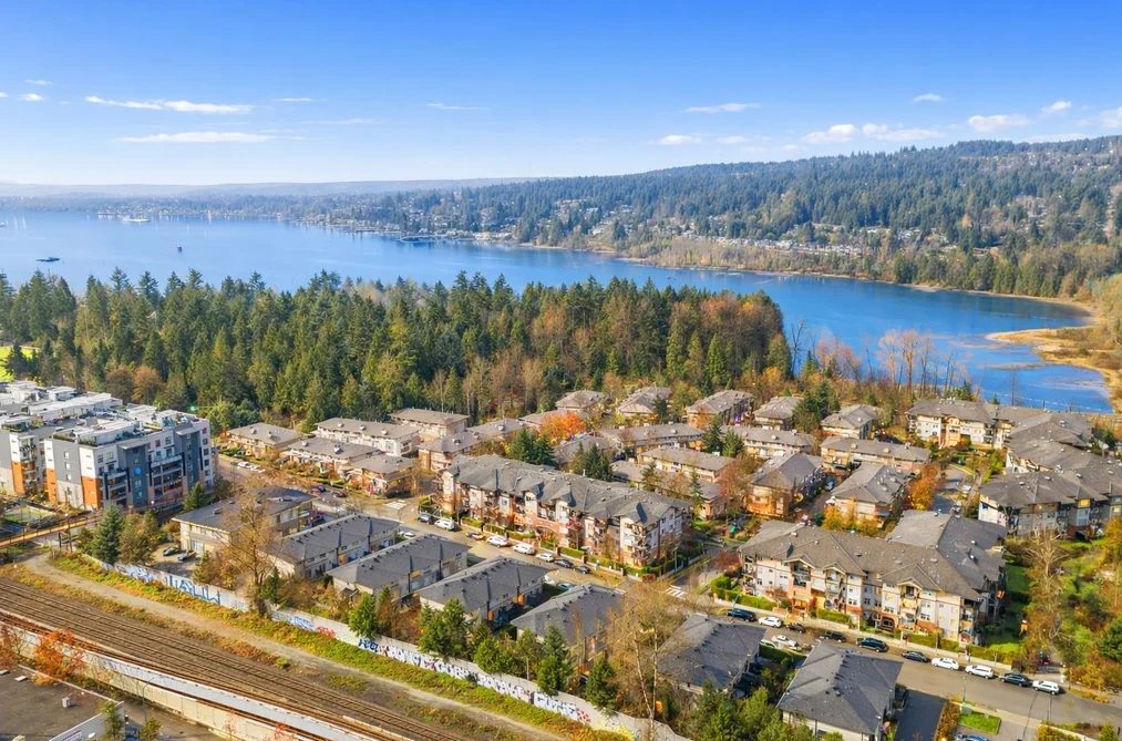 Condo for sale at 208 200 Klahanie Drive Port Moody British Columbia - MLS: R3101478