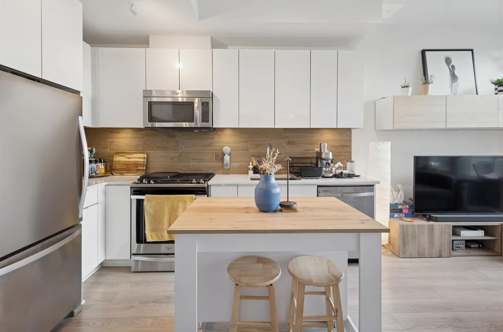 Condo for sale at 208 200 Nelson'S Crescent New Westminster British Columbia - MLS: R3122272