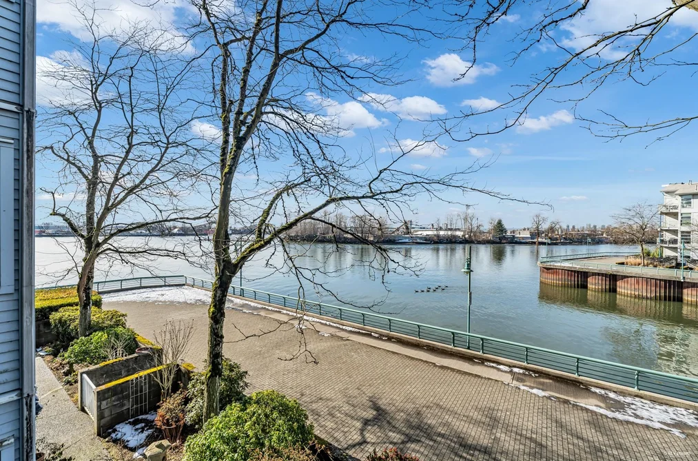Condo for sale at 208 2020 E Kent Avenue South Vancouver British Columbia - MLS: R3113707