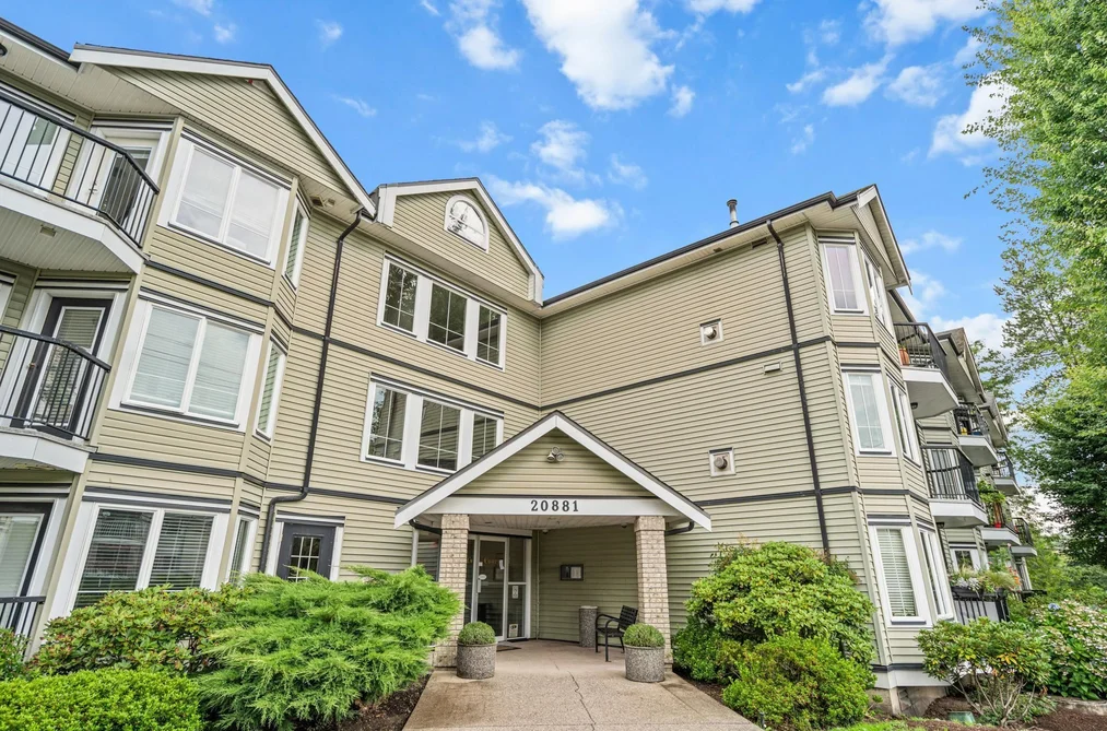 Condo for sale at 208 20881 56 Avenue Langley British Columbia - MLS: R3083180