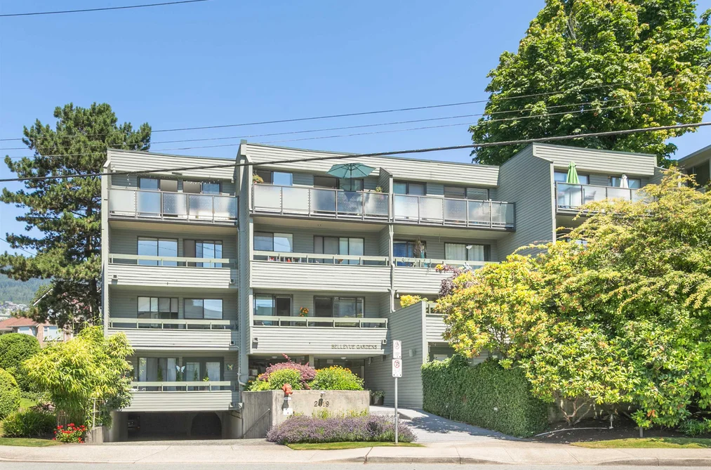 Condo for sale at 208 2119 Bellevue Avenue West Vancouver British Columbia - MLS: R3108590