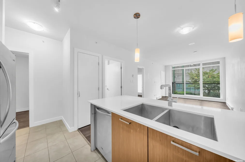 208 2321 SCOTIA STREET, Vancouver BC V5T 0A8, Vancouver BC — Residential for Sale — Photo 13 of 40