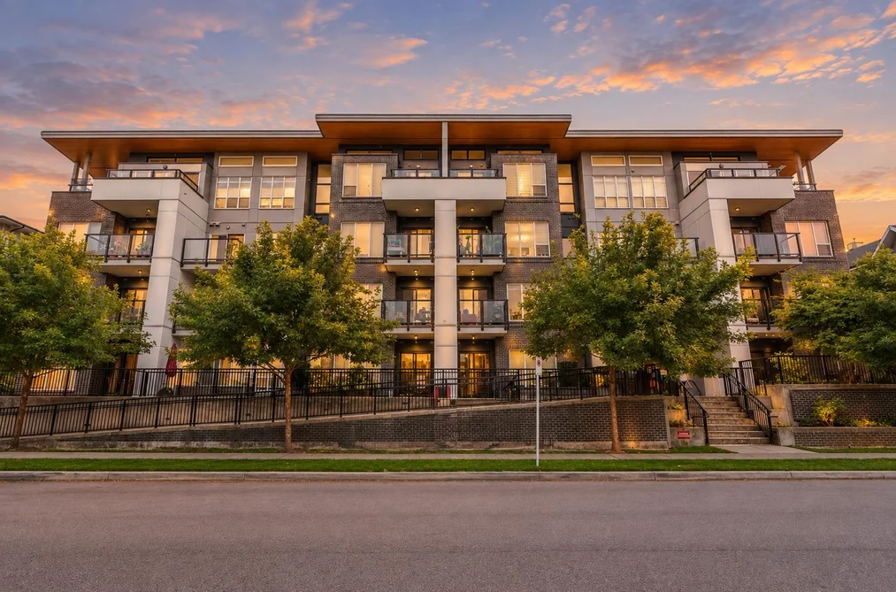 Condo for sale at 208 2356 Welcher Avenue Port Coquitlam British Columbia - MLS: R3166839