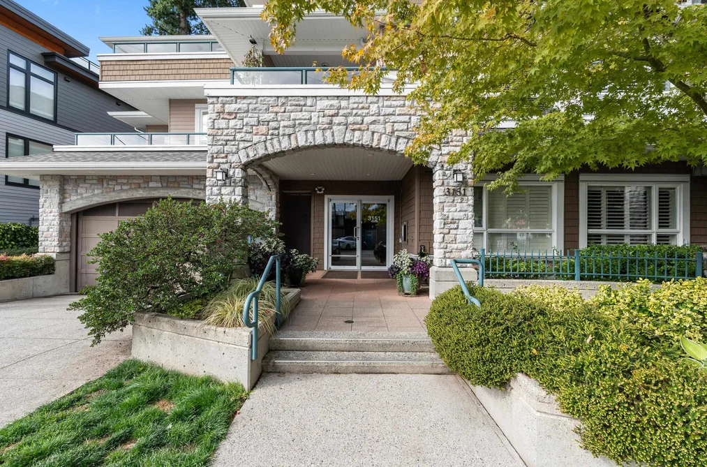 3151 Connaught Cres Unit 208, North Vancouver, BC - MLS: R3171994