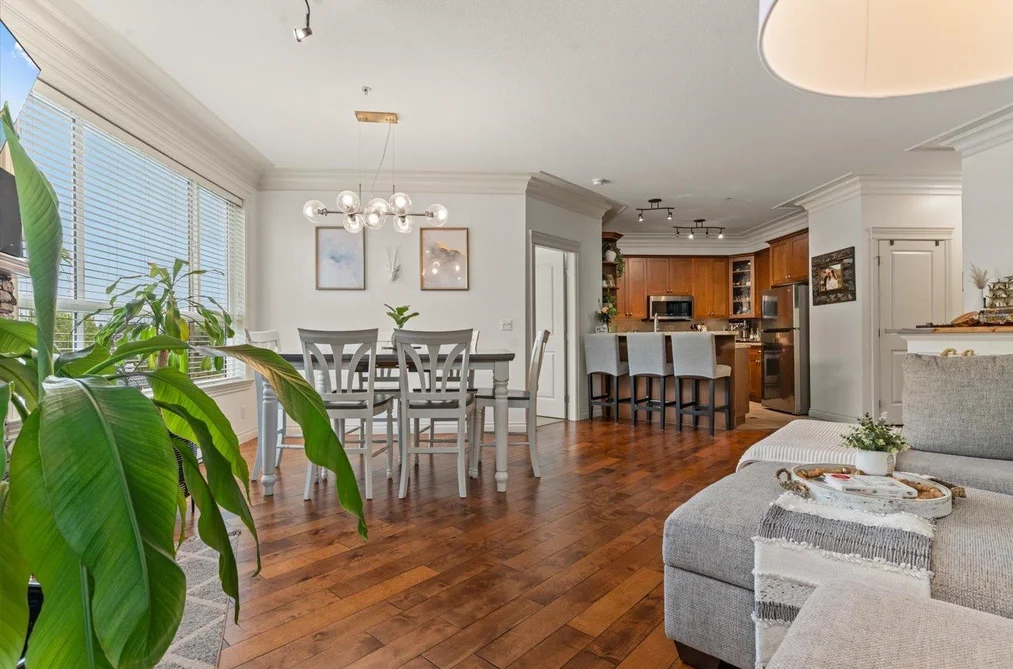 Condo for sale at 208 32729 Garibaldi Drive Abbotsford British Columbia - MLS: R3133536