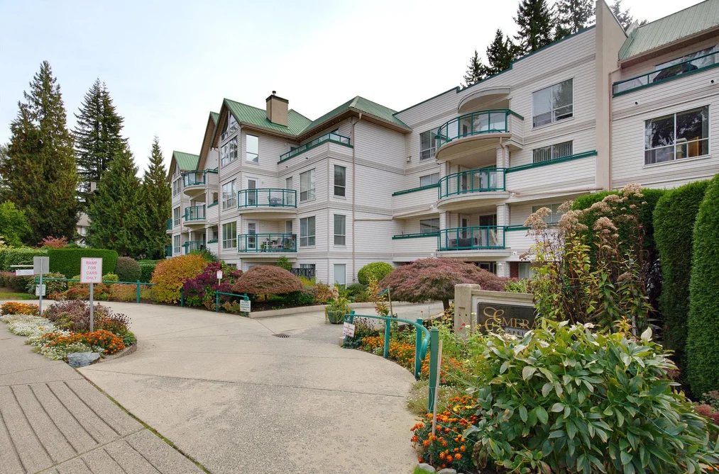 33280 E Bourquin Cres Unit 208, Abbotsford, BC - MLS: R3174129