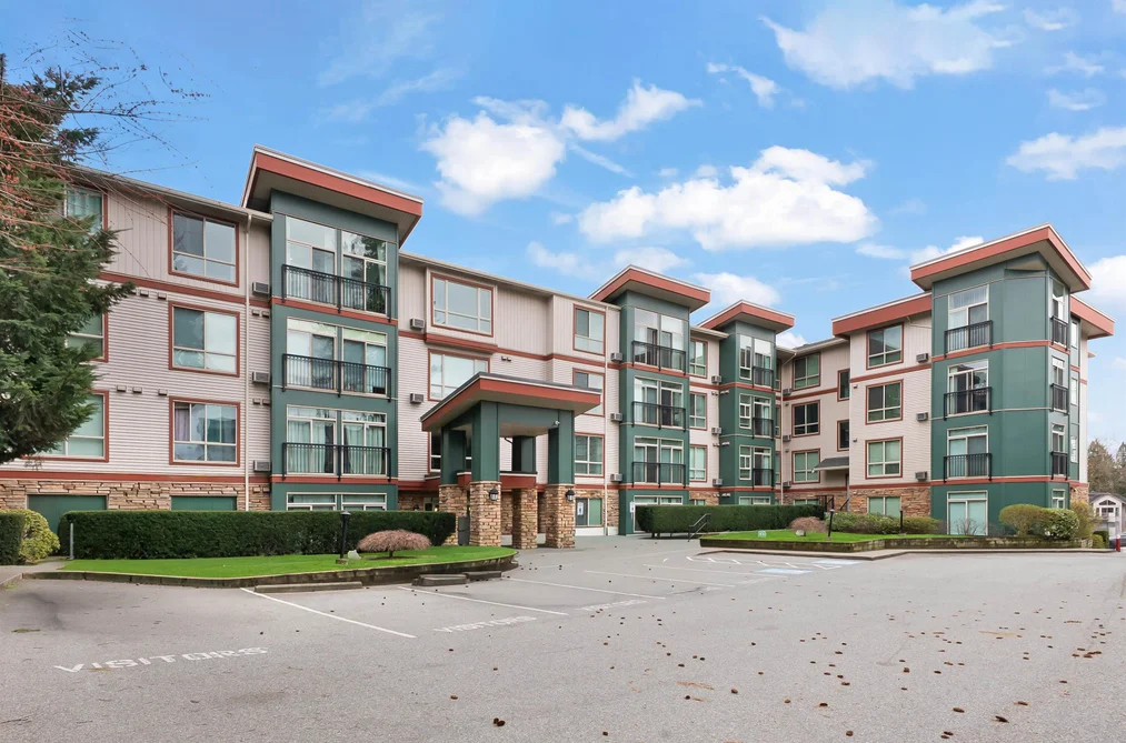 Condo for sale at 208 33485 South Fraser Way Abbotsford British Columbia - MLS: R3118974