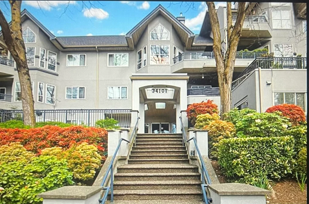 Condo for sale at 208 34101 Old Yale Road Abbotsford British Columbia - MLS: R3125363