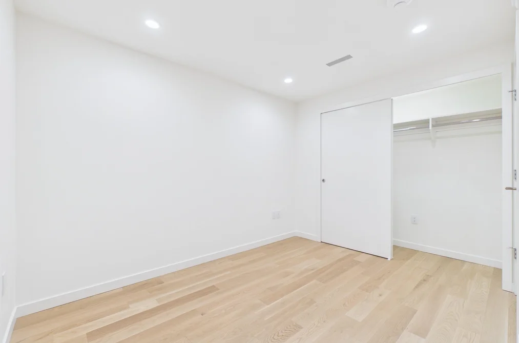 208 3963 UPLANDS, Vancouver, BC — Residential for Sale — Photo 17 of 34