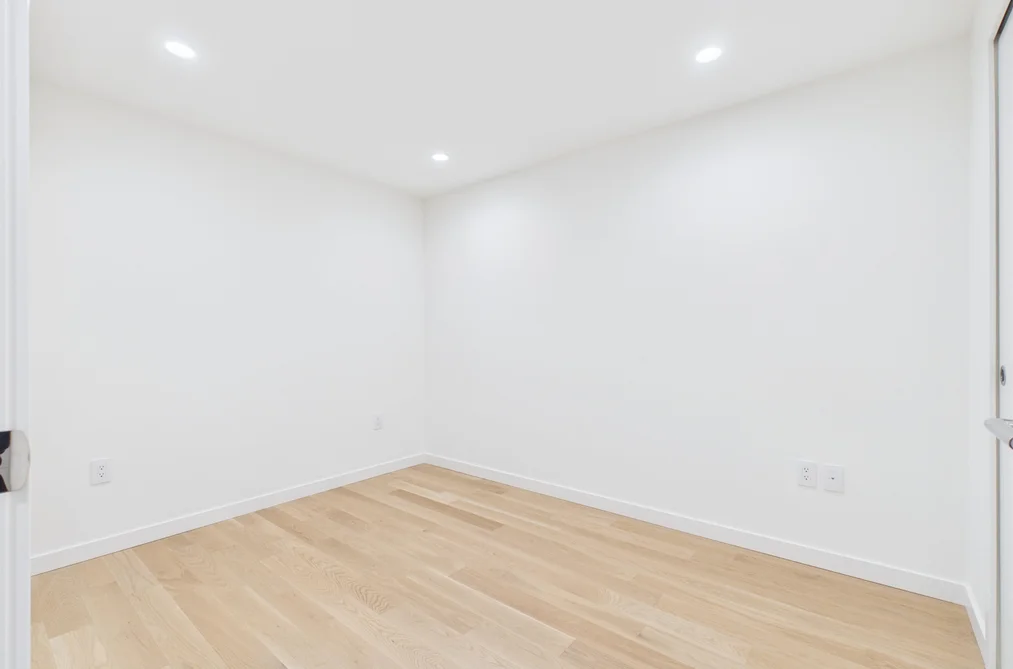 208 3963 UPLANDS, Vancouver, BC — Residential for Sale — Photo 18 of 34