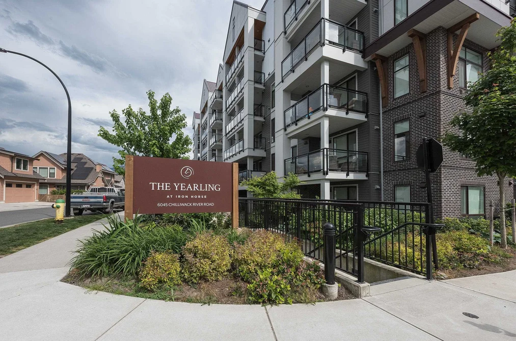 Condo for sale at 208 6045 Chilliwack River Road Chilliwack British Columbia - MLS: R3123870