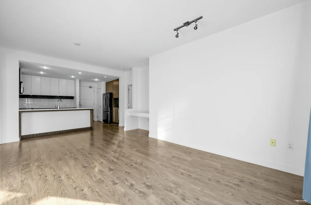 208 608 COMO LAKE AVENUE, Coquitlam BC V3J 0B2, Coquitlam BC — Residential for Sale - Photo 6