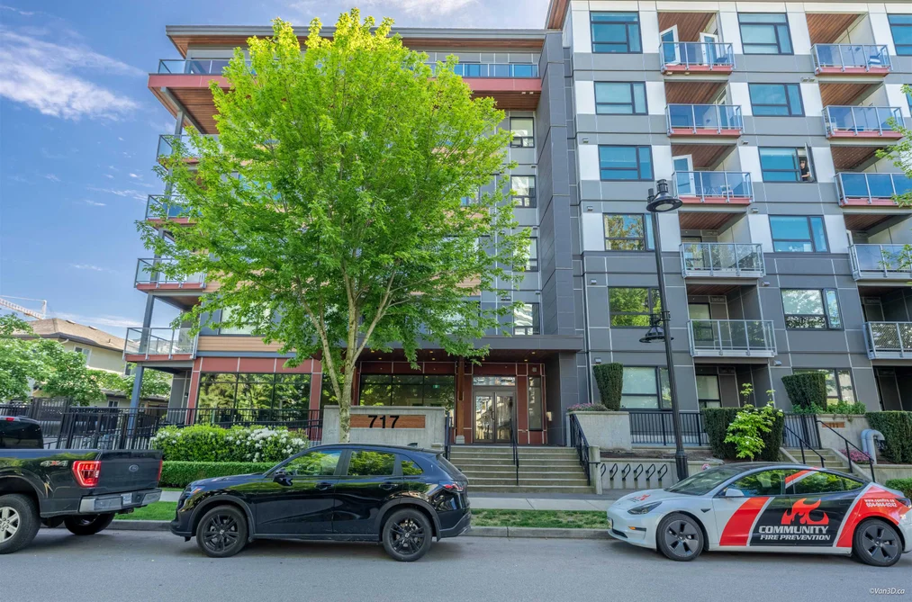 Condo for sale at 208 717 Breslay Street Coquitlam British Columbia - MLS: R3122464