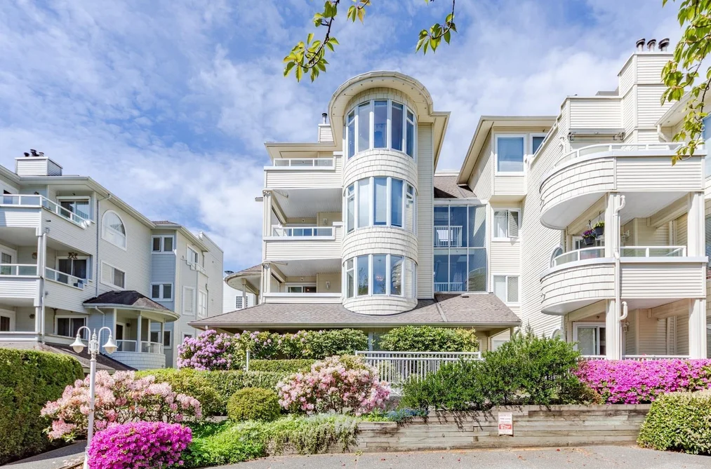 Condo for sale at 208 7620 Columbia Street Vancouver British Columbia - MLS: R3104095