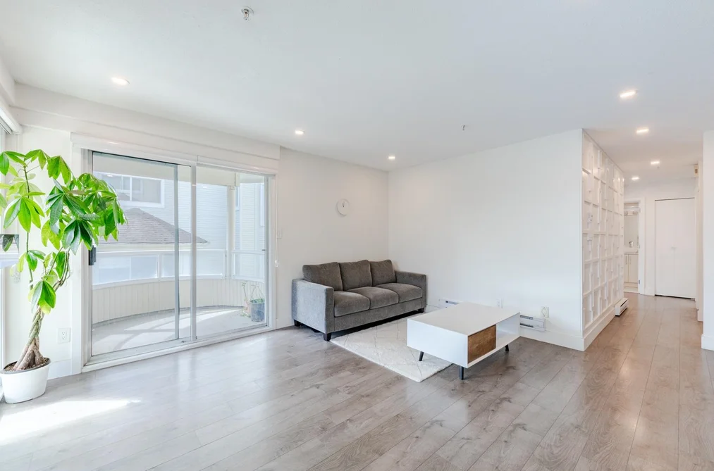 208 7620 COLUMBIA STREET, Vancouver BC V5X 4S8, Vancouver BC — Residential for Sale - Photo 4