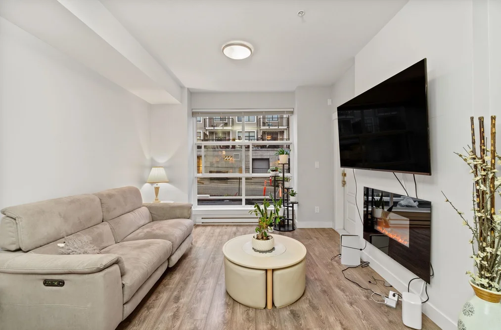 208 827 RODERICK AVENUE, Coquitlam BC V3K 0E3, Coquitlam BC — Residential for Sale - Photo 3