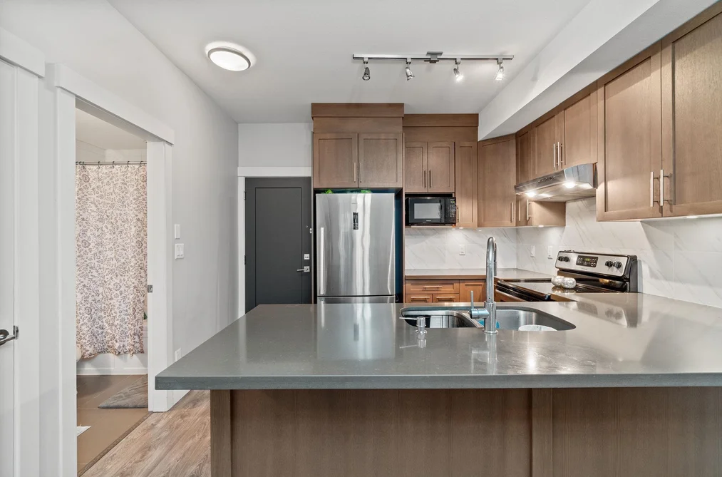 208 827 RODERICK AVENUE, Coquitlam BC V3K 0E3, Coquitlam BC — Residential for Sale - Photo 6