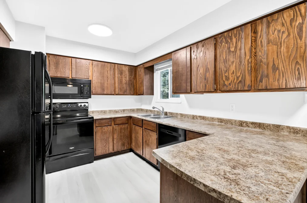 20800 CAMWOOD AVENUE, Maple Ridge, BC — Residential for Sale — Photo 13 of 40