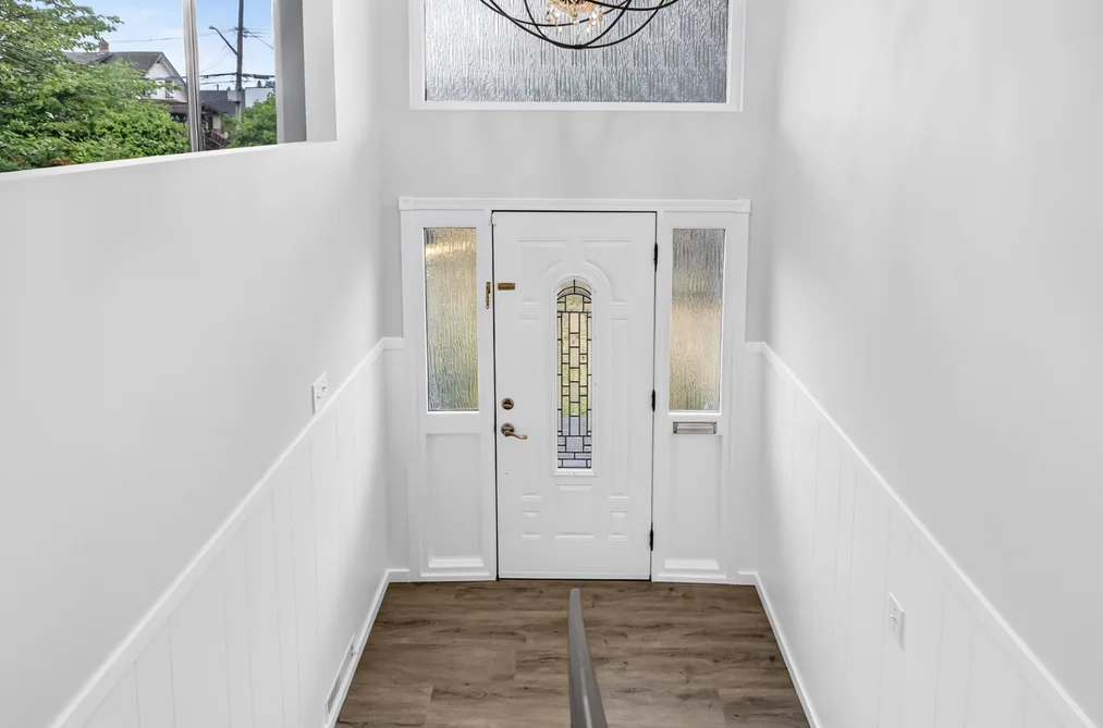 20800 CAMWOOD AVENUE, Maple Ridge, BC — Residential for Sale — Photo 3 of 40