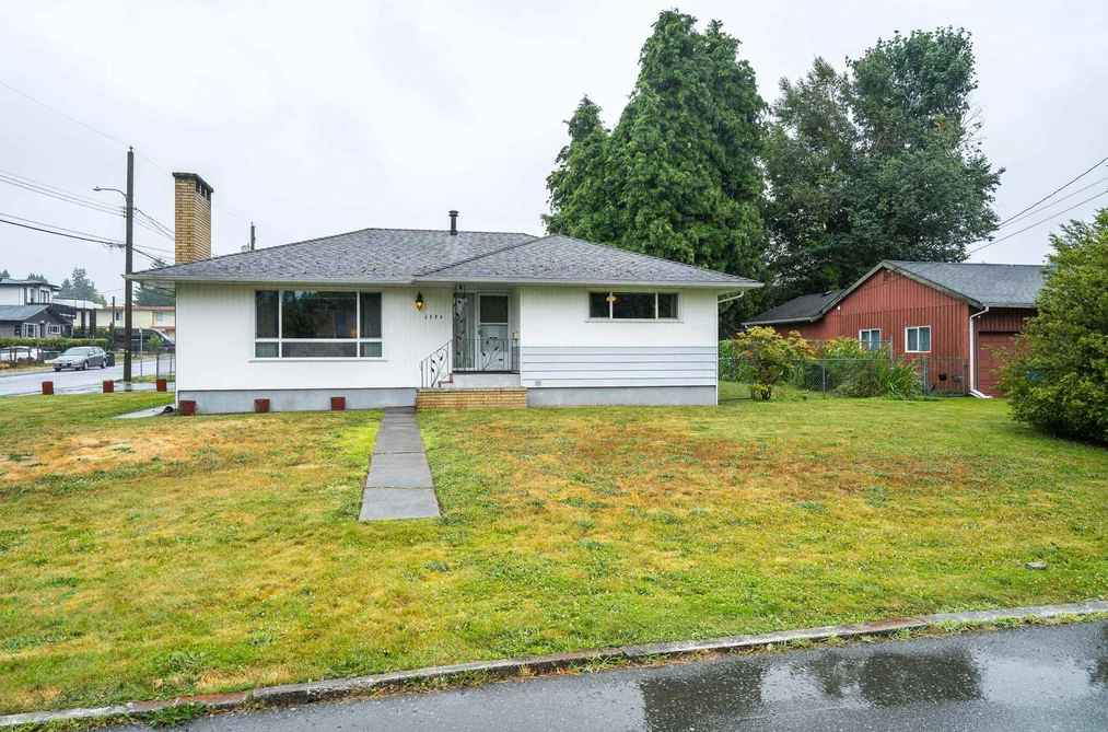 House for sale at 2084 Hollyberry Court Abbotsford British Columbia - MLS: R3105845