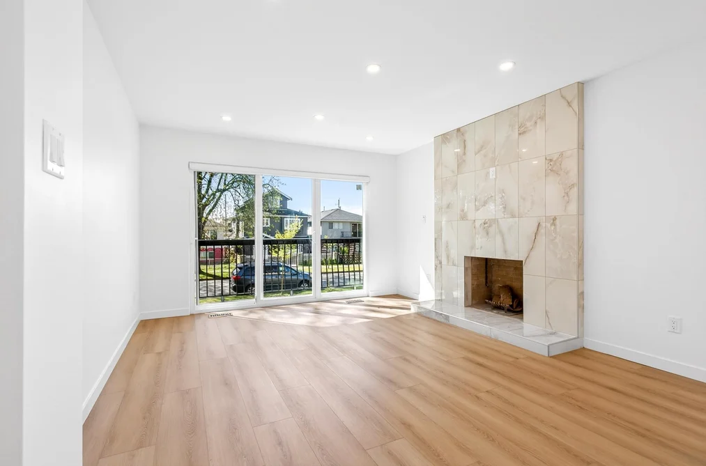 2085 WAVERLEY AVENUE, Vancouver BC V5P 1R4, Vancouver BC — Residential for Sale - Photo 3