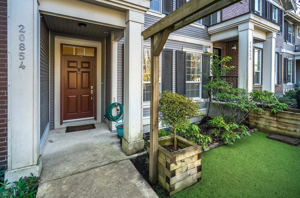 20854 72 AVENUE, Langley BC V2Y 0J1, Langley BC — Residential for Sale - Photo 2