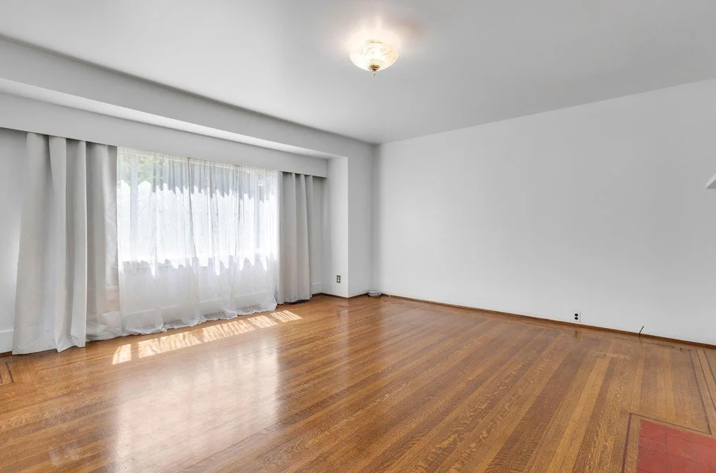 2087 E 26TH AVENUE, Vancouver BC V5N 2W3, Vancouver BC — Residential for Sale - Photo 2