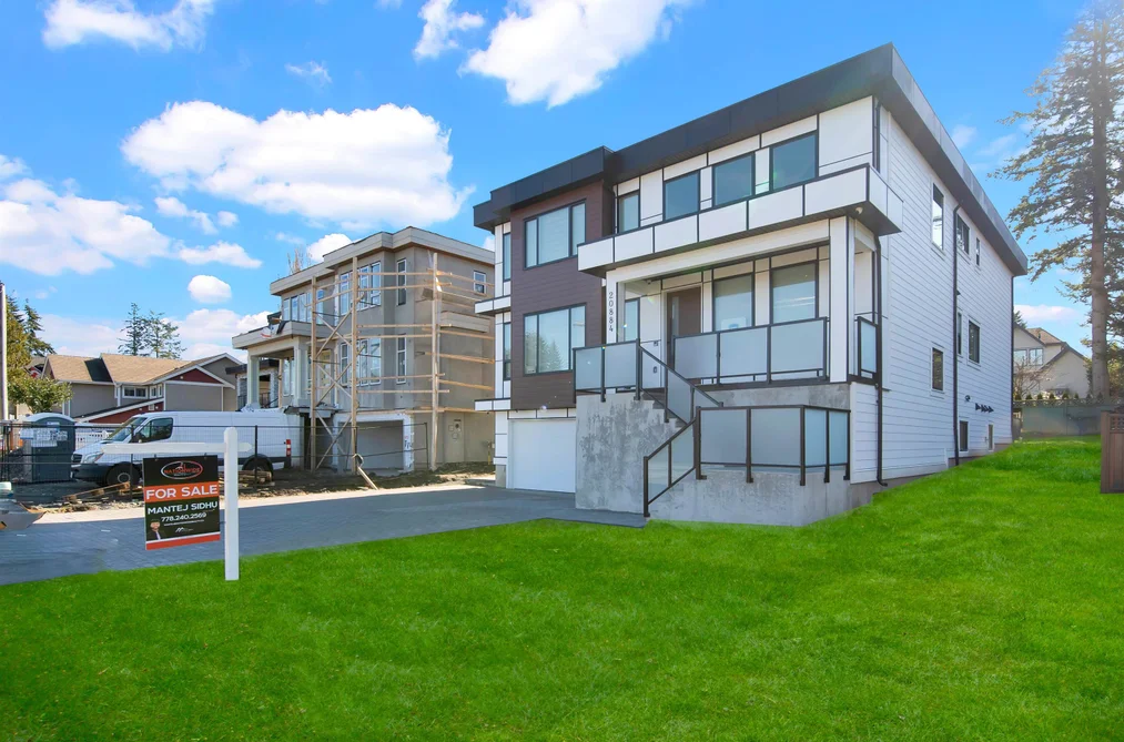 20884 48 AVENUE, Langley BC V3A 3L9, Langley BC — Residential for Sale - Photo 2